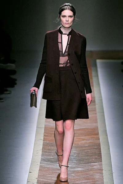 Look 4
